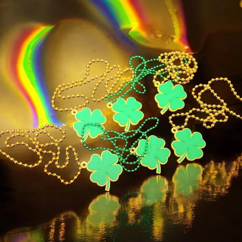 St Patrick’s Day Four Leaf Clover Necklace Shamrock Lucky Charm Green Gold